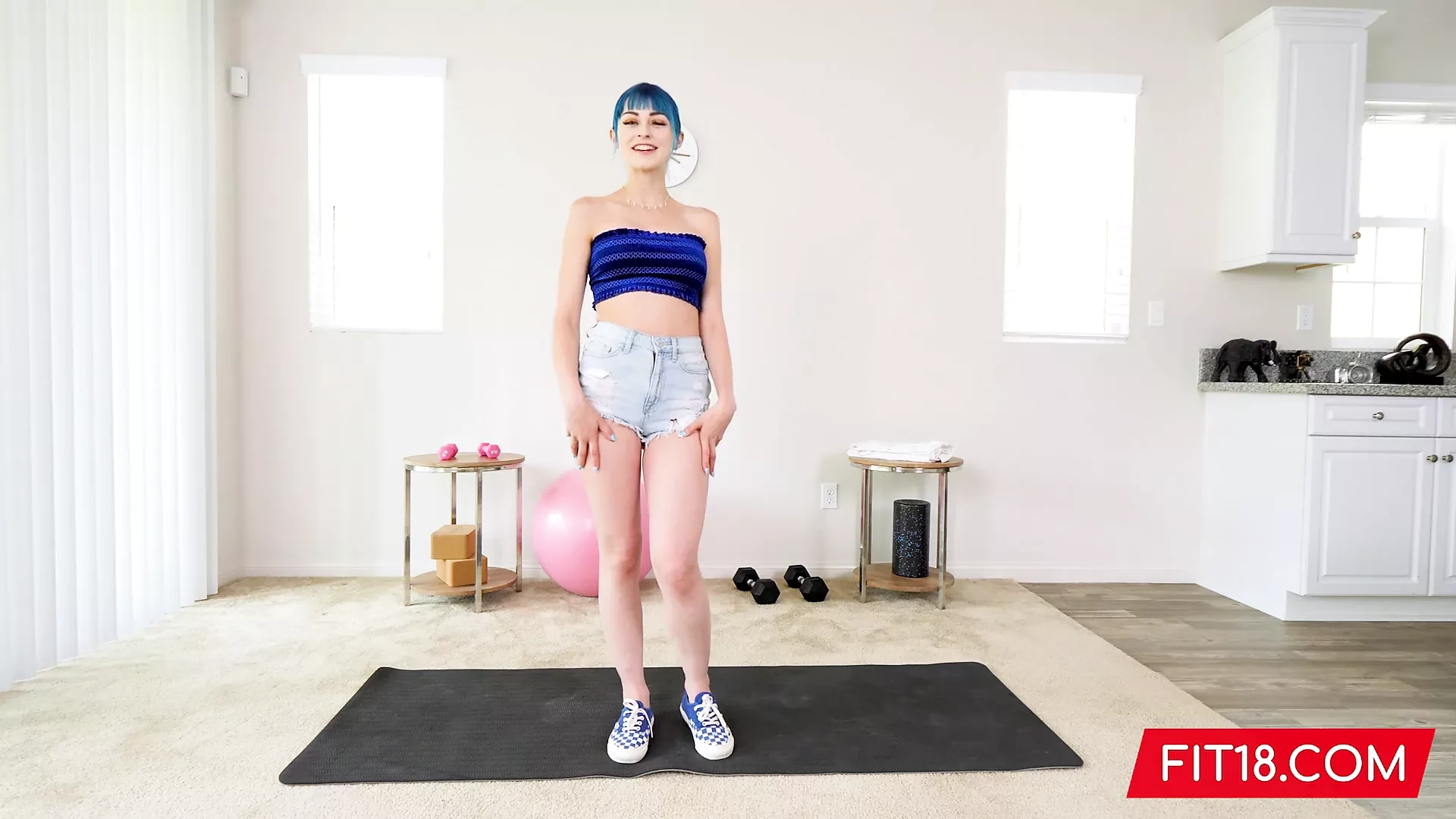 FIT18 – Jewelz Blu – 50kg – Blue Hair and Perfect Pussy